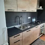 Vila Impetrata Iun Q7090