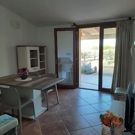 Villa Impetrata Iun Q7090 *