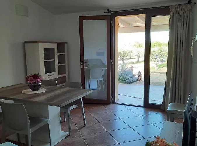 Villa Impetrata Iun Q7090 *