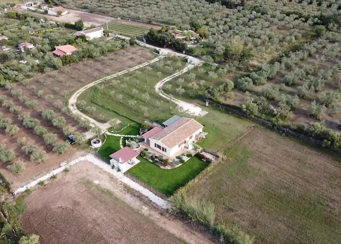 Impetrata Iun Q7090 Villa